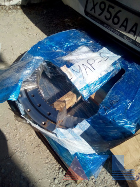 Опорно-поворотный подшипник на Soosan SCS867 SCS866LS J17293  зубов97 дырок для болтов внутри30 снаружи26 100% Оригинал Корея Сусан Новый