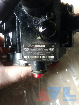 ТНВД насос D4CB Hyundai Grand Starex, Kia Sorento, Hyundai H100, Hyundai H1 оригинал RE 331004A420 0445010333 0445010207